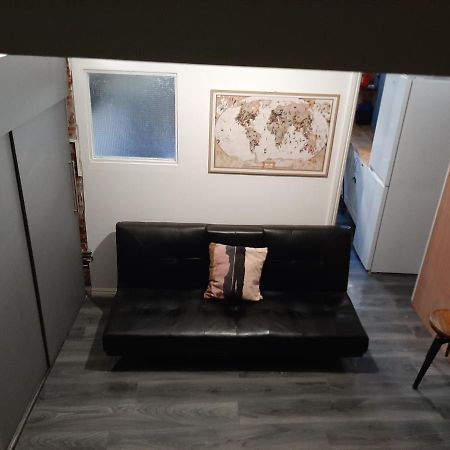 Single Bedrooms With Wifi And Underbed 10 Londen Buitenkant foto